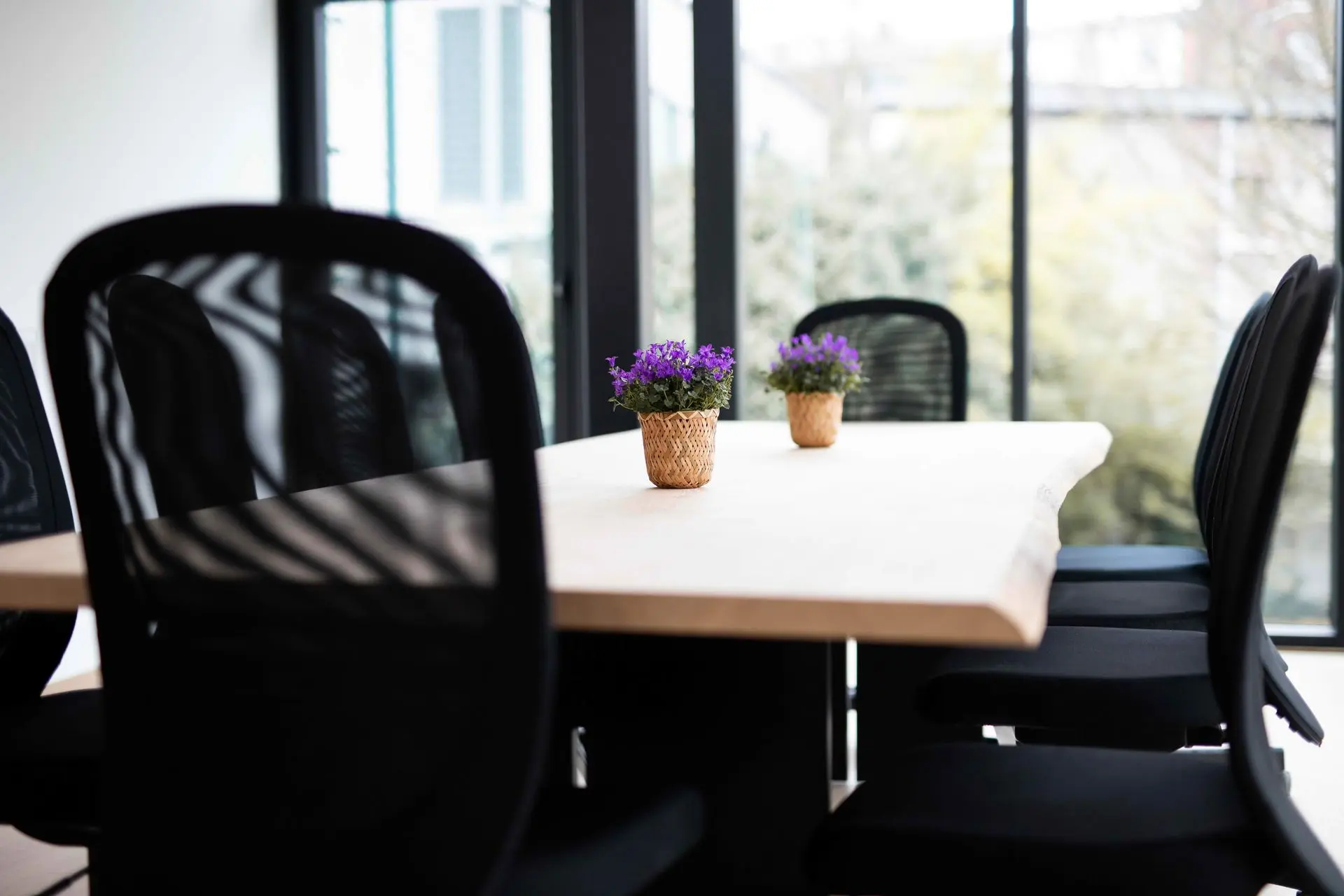 Nos coworkings et salles de réunion Espaces de COworking à Liège