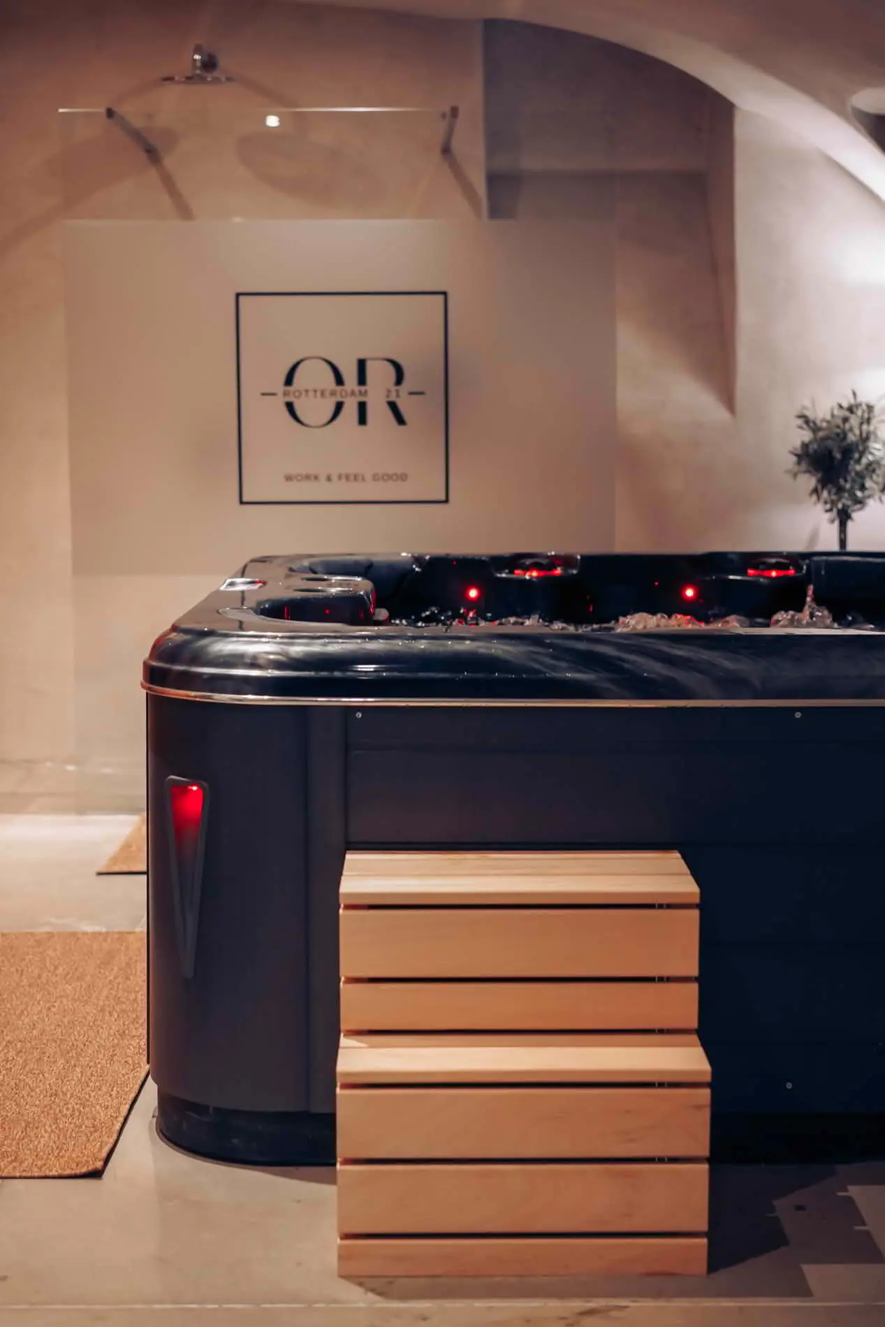 Jacuzii privatif à liège Jacuzzi 7 personnes